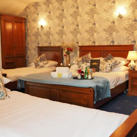 Courtmacsherry Hotel ホテル