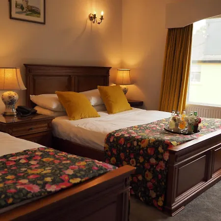 Courtmacsherry Hotel ホテル 3*