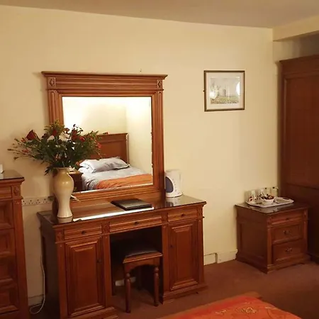 Courtmacsherry Hotel ホテル Courtmacsherry