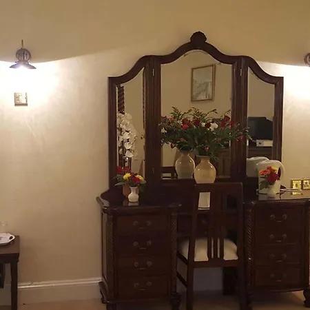 Courtmacsherry Hotel ホテル 3*