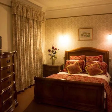 Courtmacsherry Hotel 3*