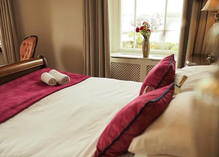 Courtmacsherry Hotel Отель