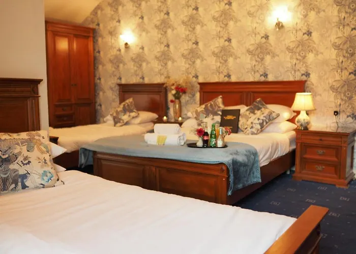 Courtmacsherry Hotel Отель