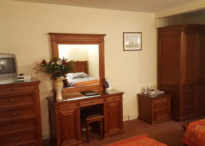 Courtmacsherry Hotel Отель Courtmacsherry